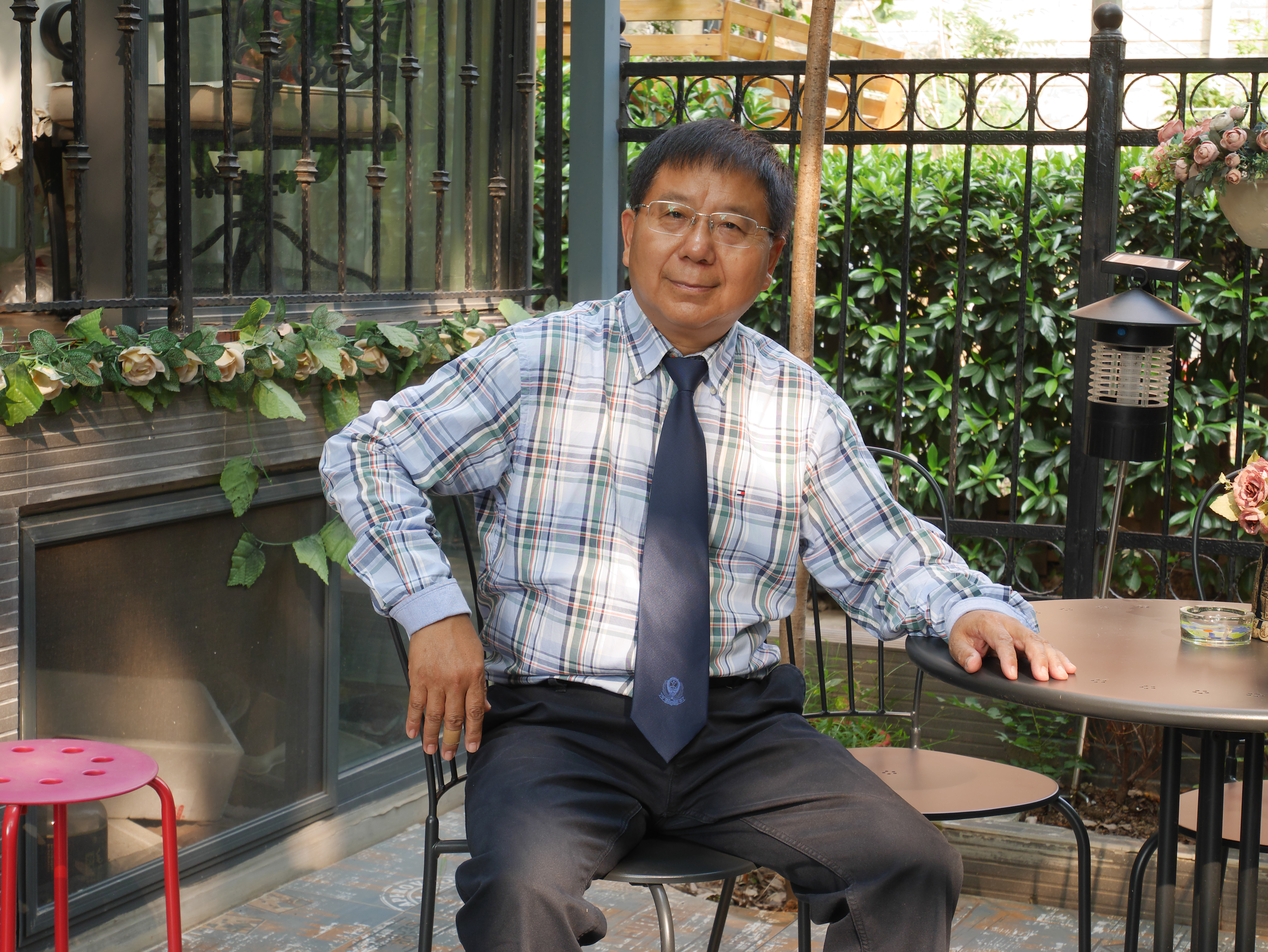 “出家”与“回家”——评张三夕教授的《在路上》