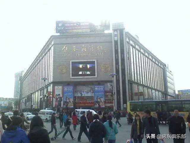 人生夹缝中的城市中产,如何找到自己的小欢喜?