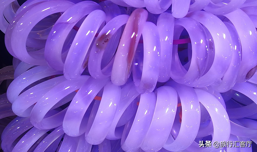 鉴定证书显示翡翠a货,鉴定结果是翡翠手镯没写a货