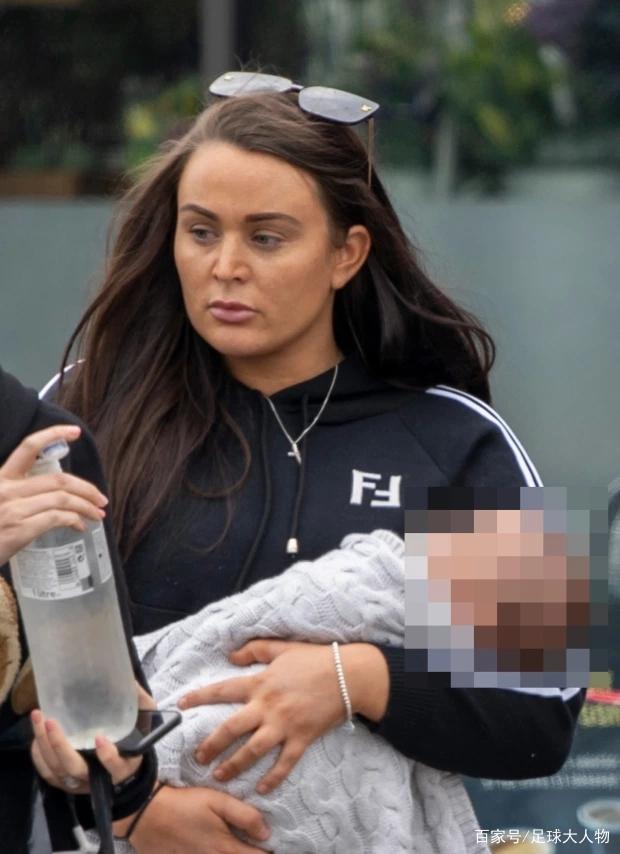 英超王牌球员喜当爹,英超球员当爸爸