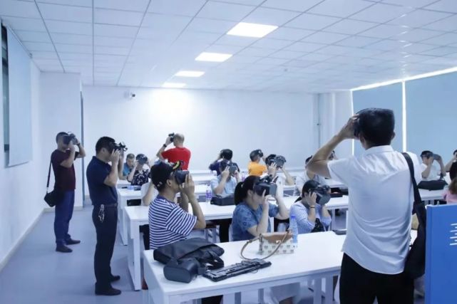 人工智能造梦,创客教育人工智能培训心得体会