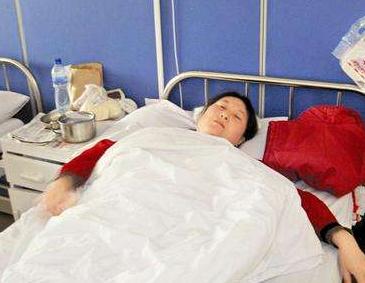 拼命生三胎只为生儿子,40岁的妈妈生三胎