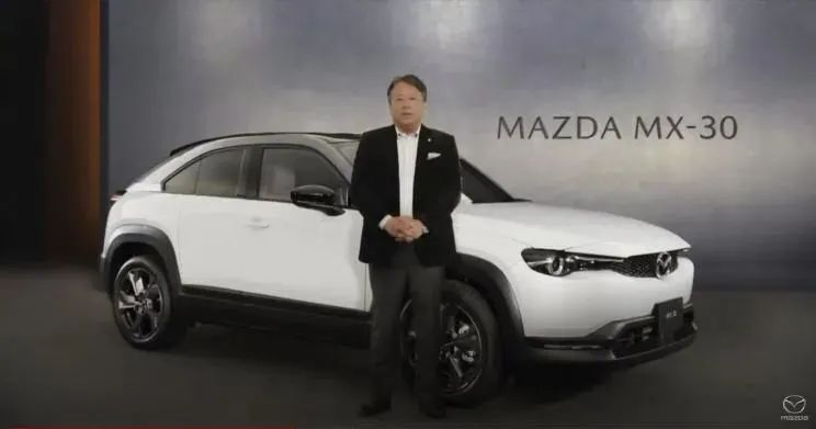 月度重磅｜马自达CEO宣布转子发动机回归；上海限行新规发布，11月2日起高架限行时段增加5小时