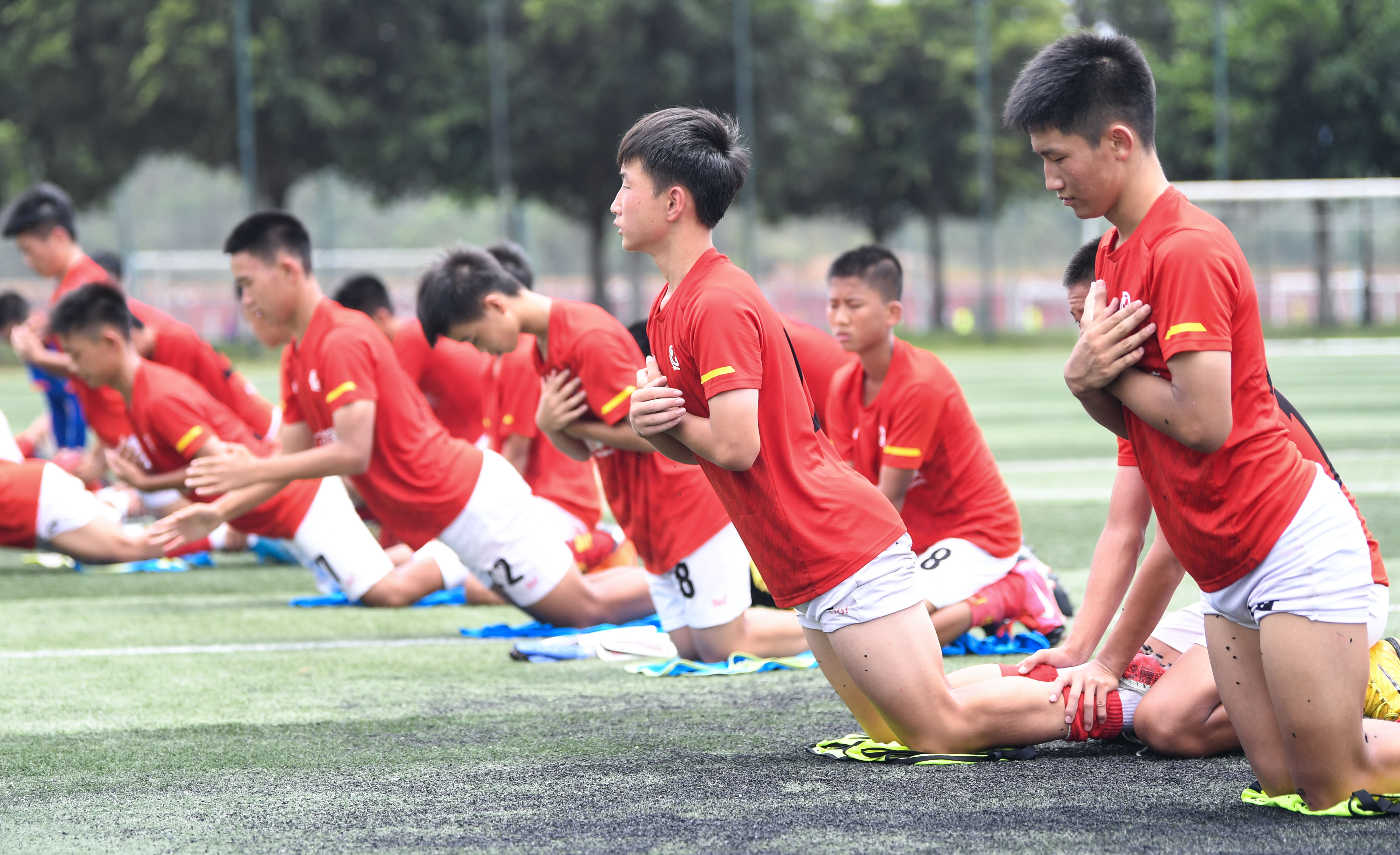广州恒大足球学校和鲁能足校谁好,恒大足校vs山东鲁能足校