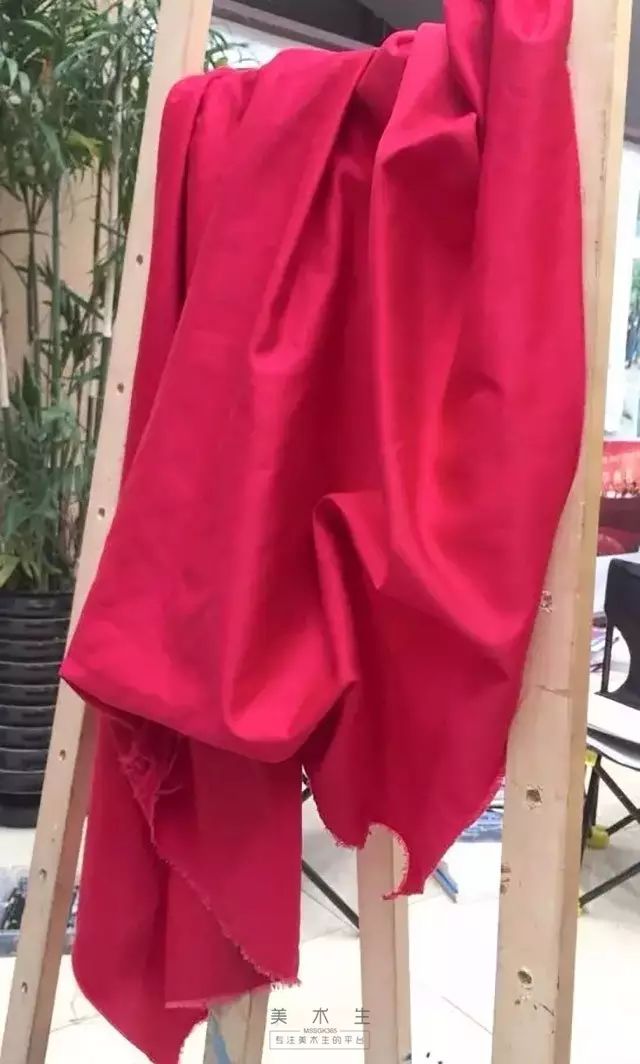 大块衣褶画法,衣褶不好看