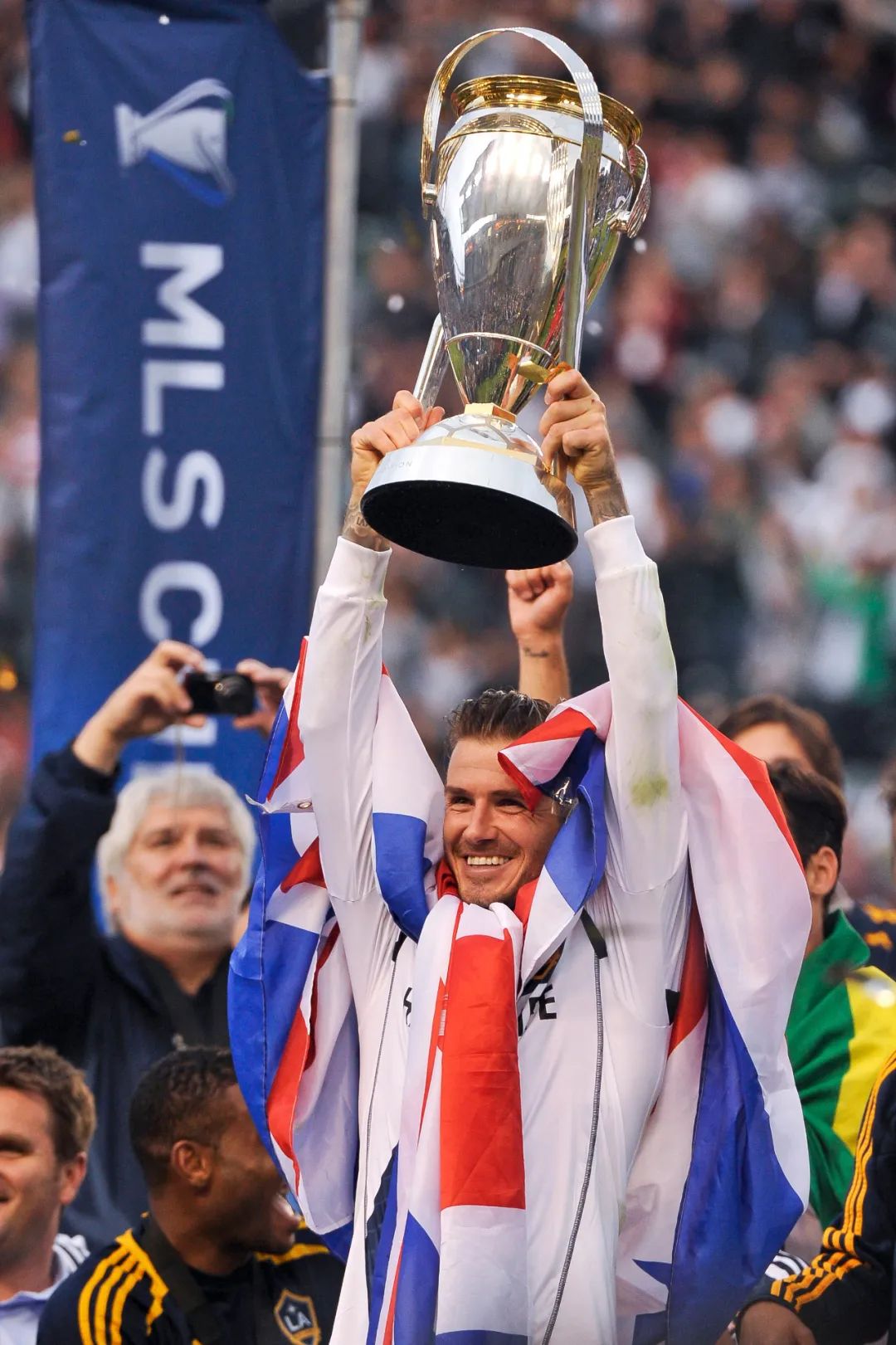 年轻时候的大卫贝克汉姆,45岁的贝克汉姆年轻照