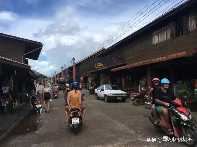 泰国普吉岛甲米具体的位置,泰国导游