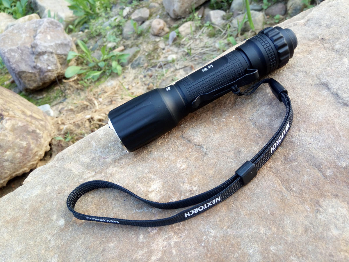 纳丽德ta15手电暴力测试,新款纳丽德ta15