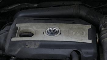 汽车内饰塑料件发白老化怎么办,洗车后塑料件发白