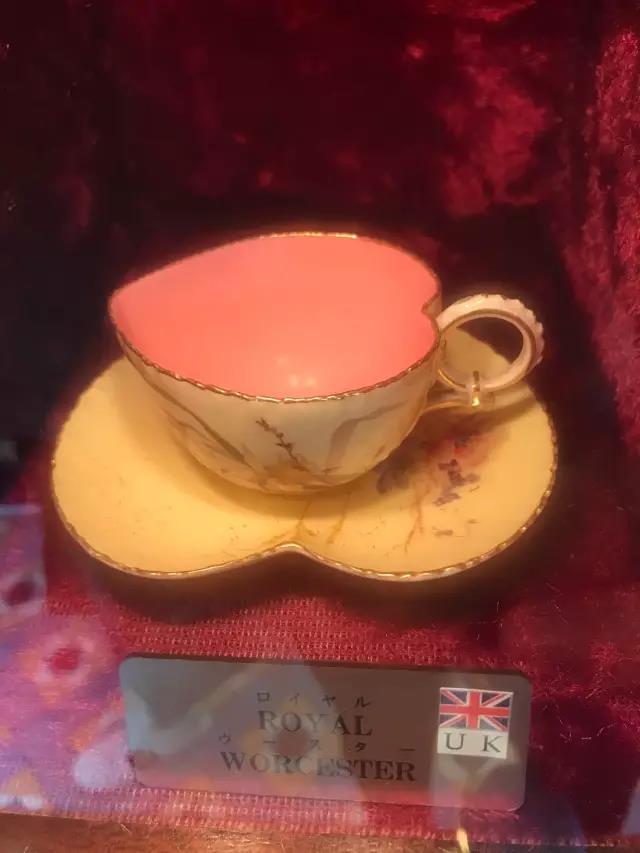 一年卖一个亿的糕点,一年可以卖一百万的小吃