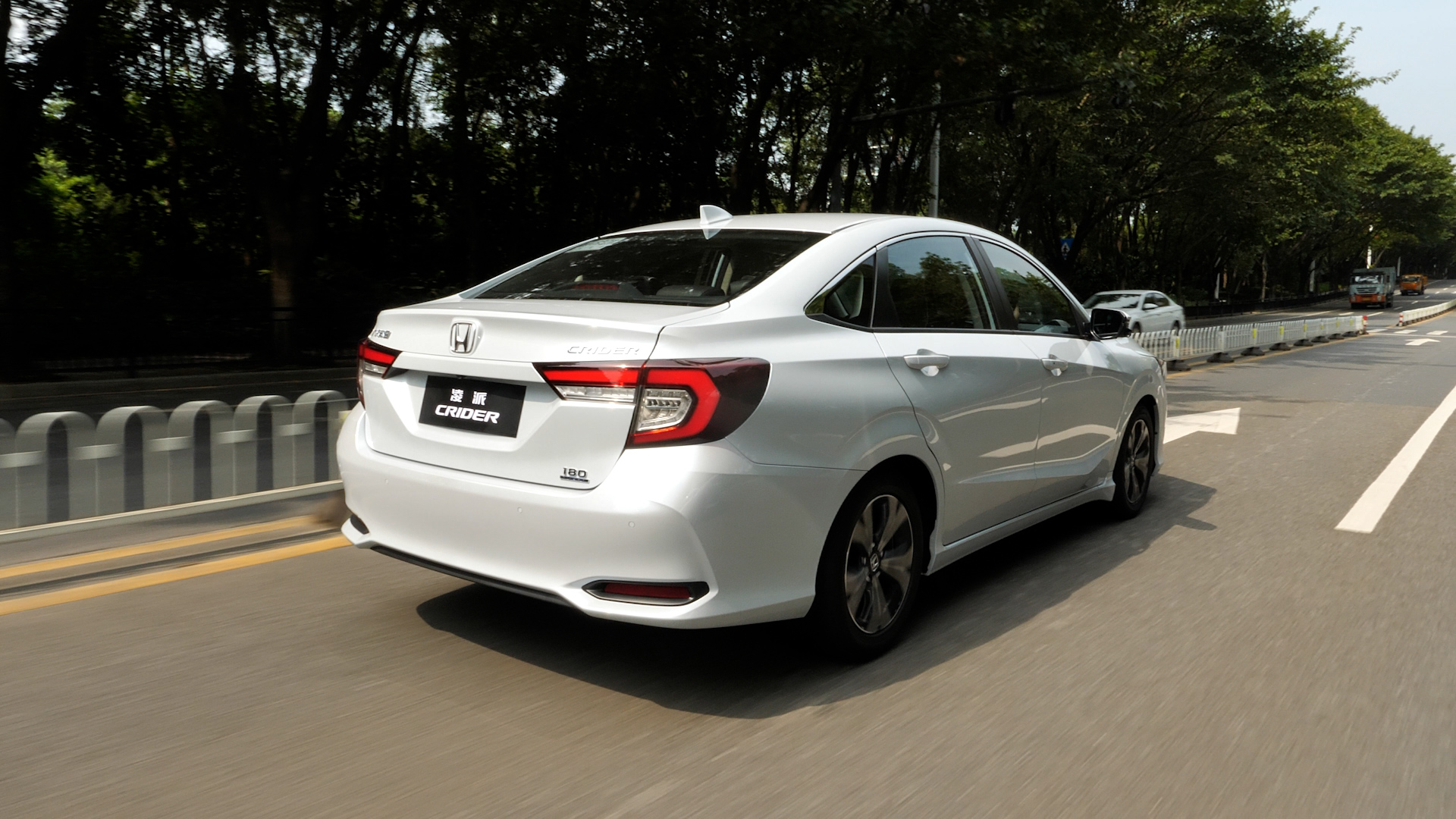 10年车龄的本田凌派值得买吗,本田凌派2022有哪些款式