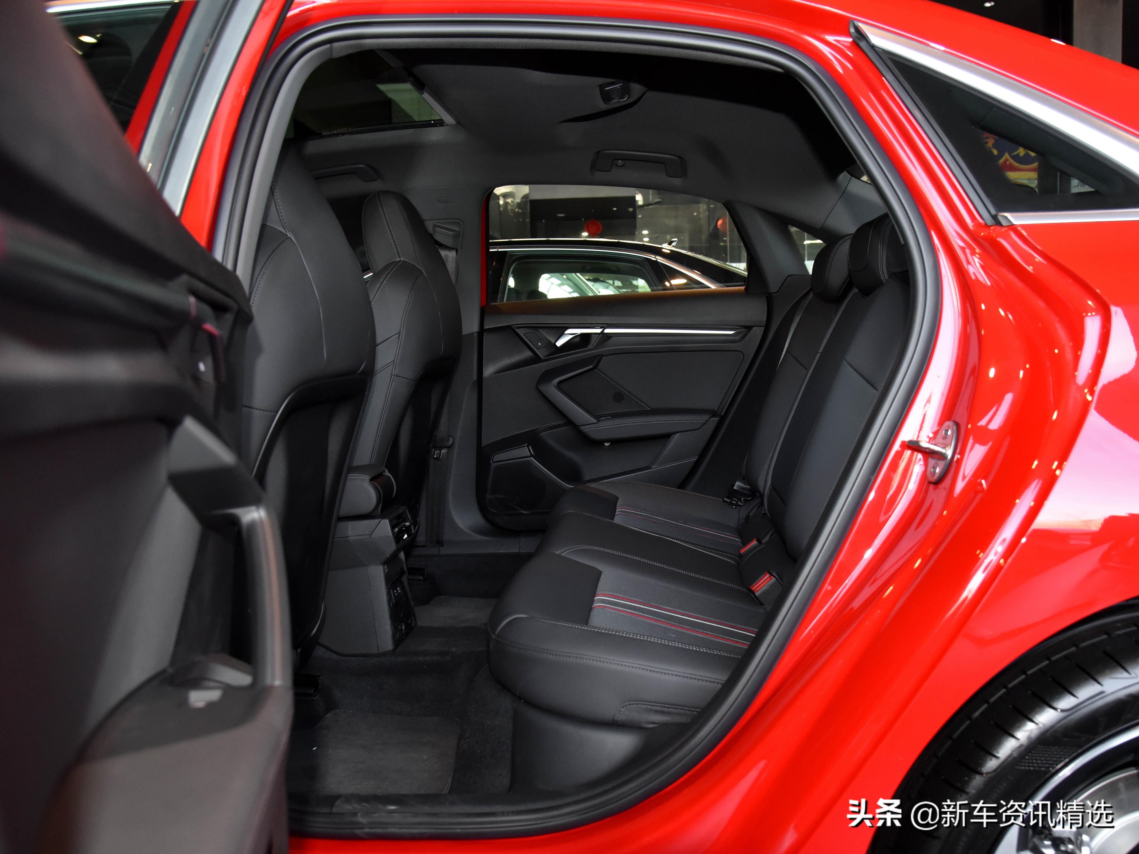 奥迪a3时尚致雅和运动区别对比图,运动感十足的豪华车