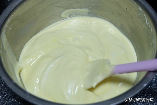 不用面粉做蛋糕只用鸡蛋和牛奶,低糖蛋糕的做法烤箱