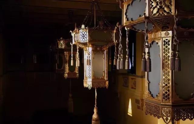 宫灯，流影中的精致时光