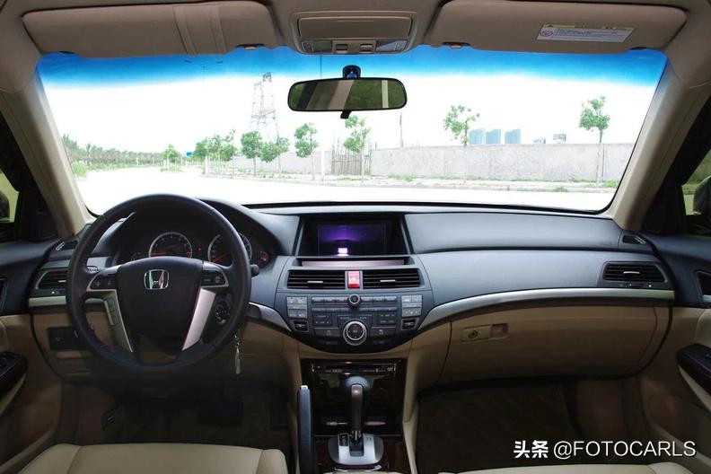 2010款雅阁2.4l内饰,2009款本田雅阁2.4试驾视频