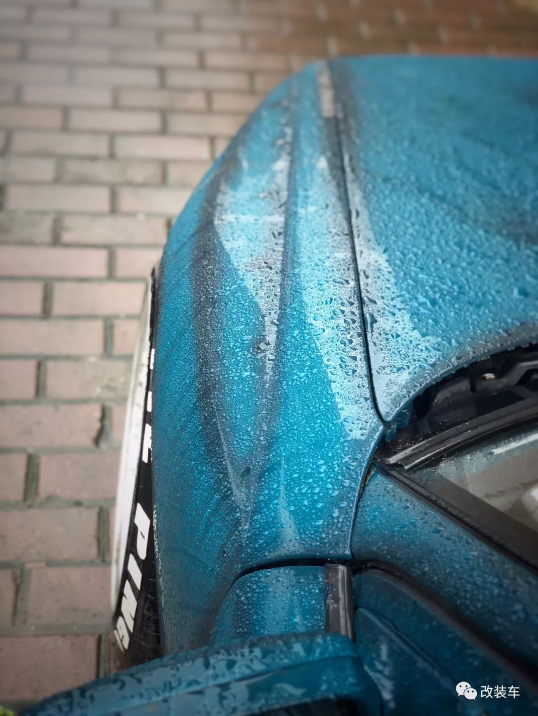 六代马自达323,第六代马自达323