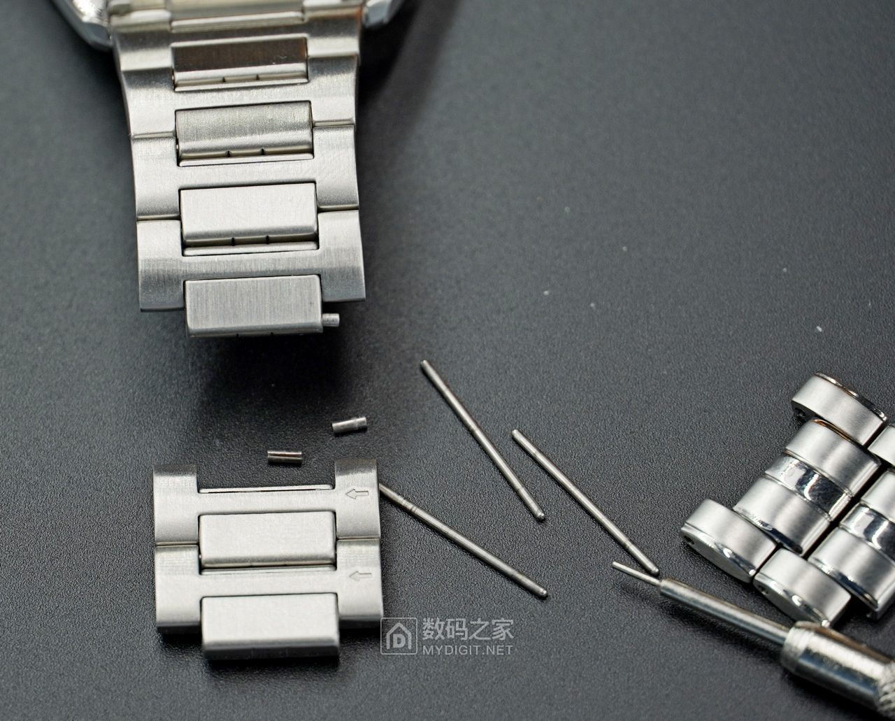 光动能手表卡西欧好还是西铁城好,卡西欧和西铁城光动能手表哪个好