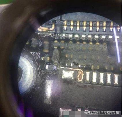 苹果6进水信号时有时无维修案例,苹果6进水有灯光无显示维修