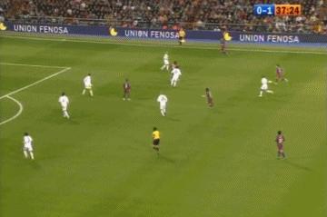 小罗征服伯纳乌拉莫斯,小罗征服了伯纳乌的球迷