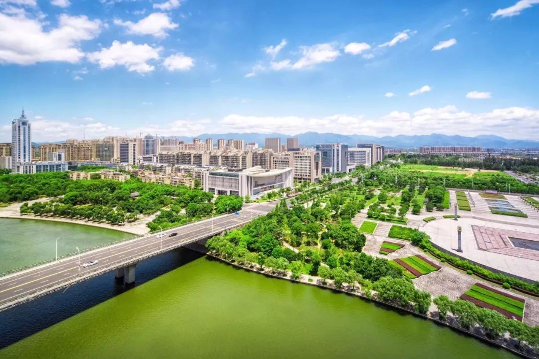 浙江这个城市发展好吗,浙江南部宜居的小城