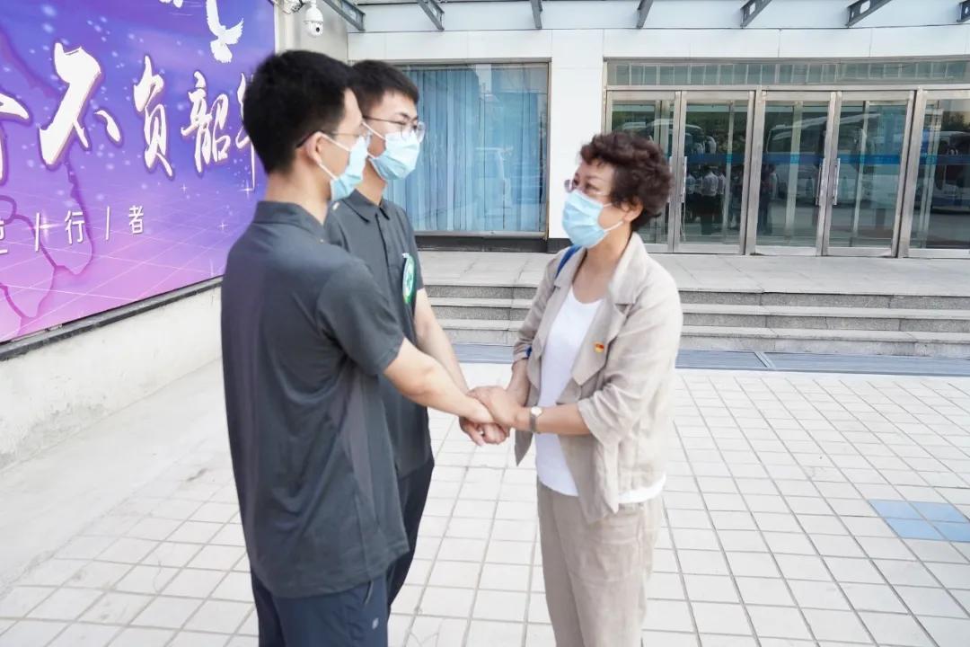 驰援武汉医疗队再次出征,援鄂医疗队再出征