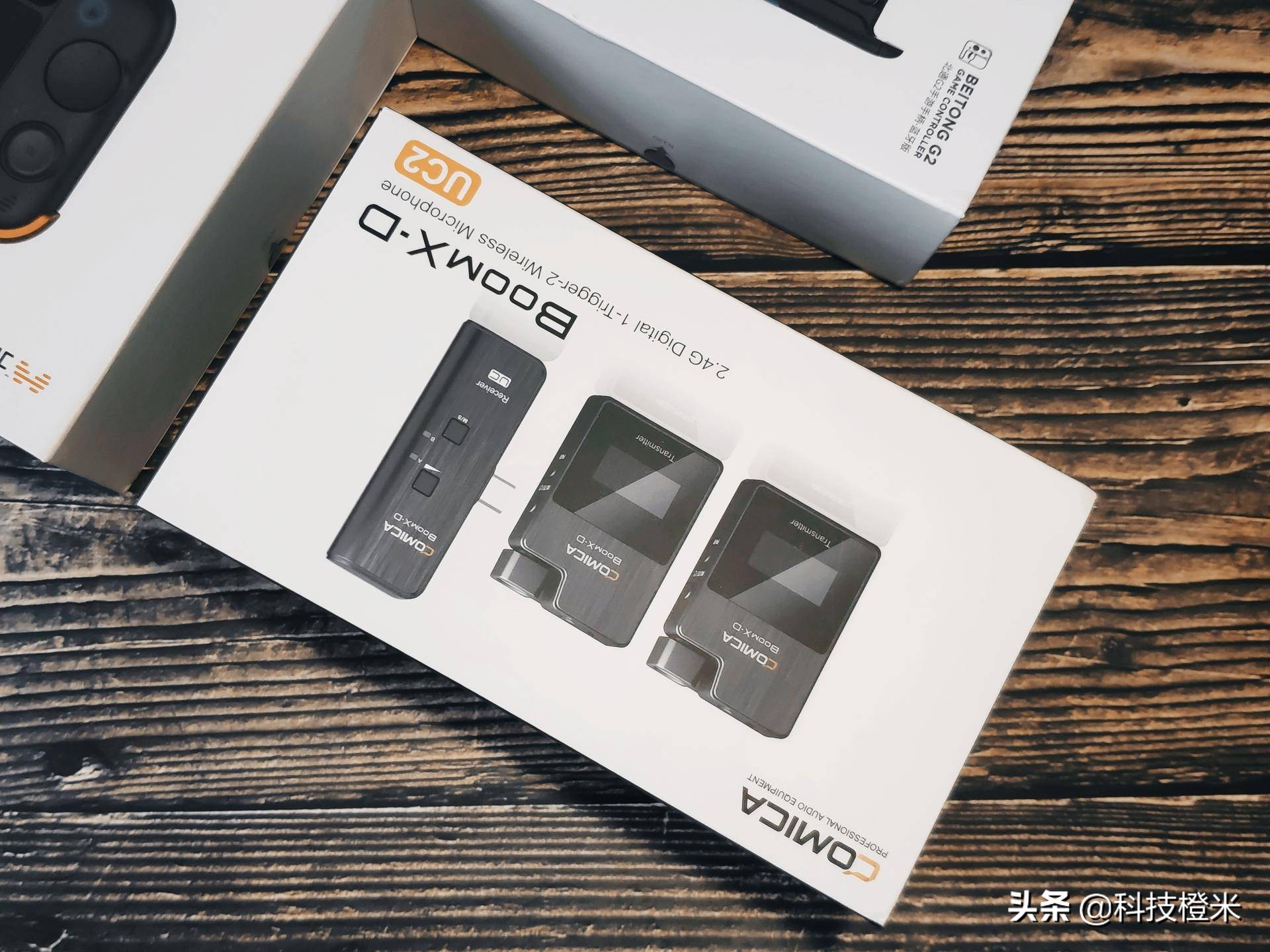 科唛comicawm300无线麦克风一拖二,科唛无线麦克风教程