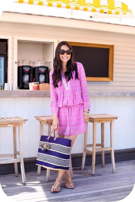 显腿型的凉鞋,粗跟凉鞋穿出女人的气质不累脚