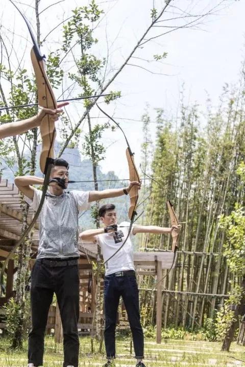 五一山顶云海露营攻略,云海悬崖旅游攻略