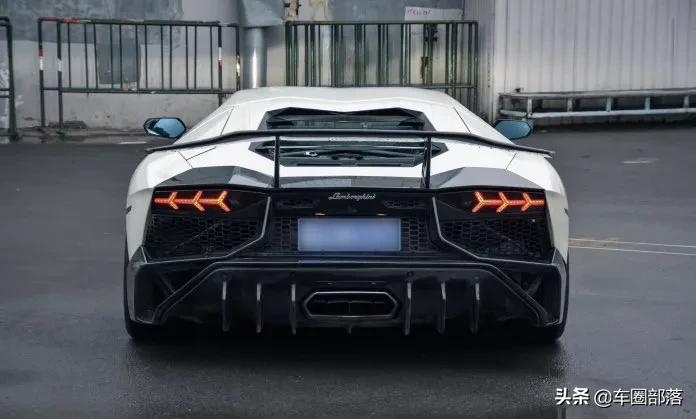 大牛aventadors和lp700有什么区别,紫色大牛aventadorsroadster