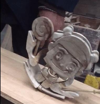 木制工艺品获央视点赞、手制包秒杀爱马仕、螳螂车羡煞万人……