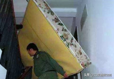 床垫太大怎么搬上楼有什么办法,20cm厚的床垫怎么弄上楼