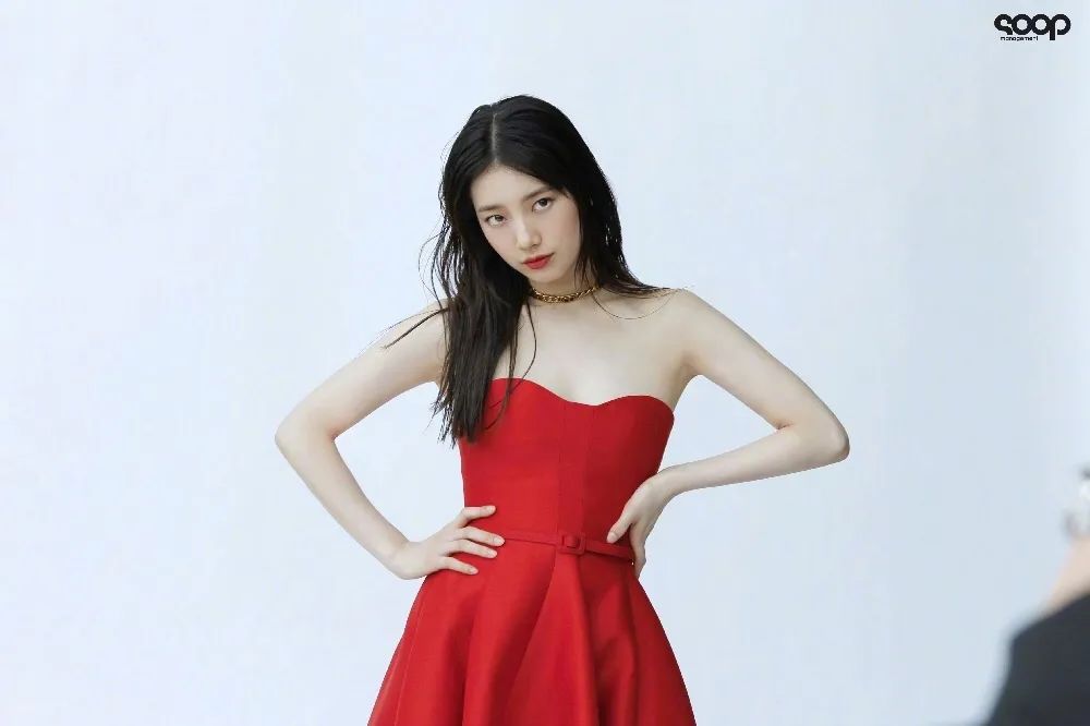 中韩女星撞衫只有林允儿能赢,中韩顶级仙女刘亦菲和孙艺珍撞衫