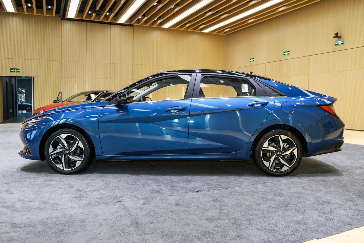 全新伊兰特能否重塑荣光,7.58万现代伊兰特实车