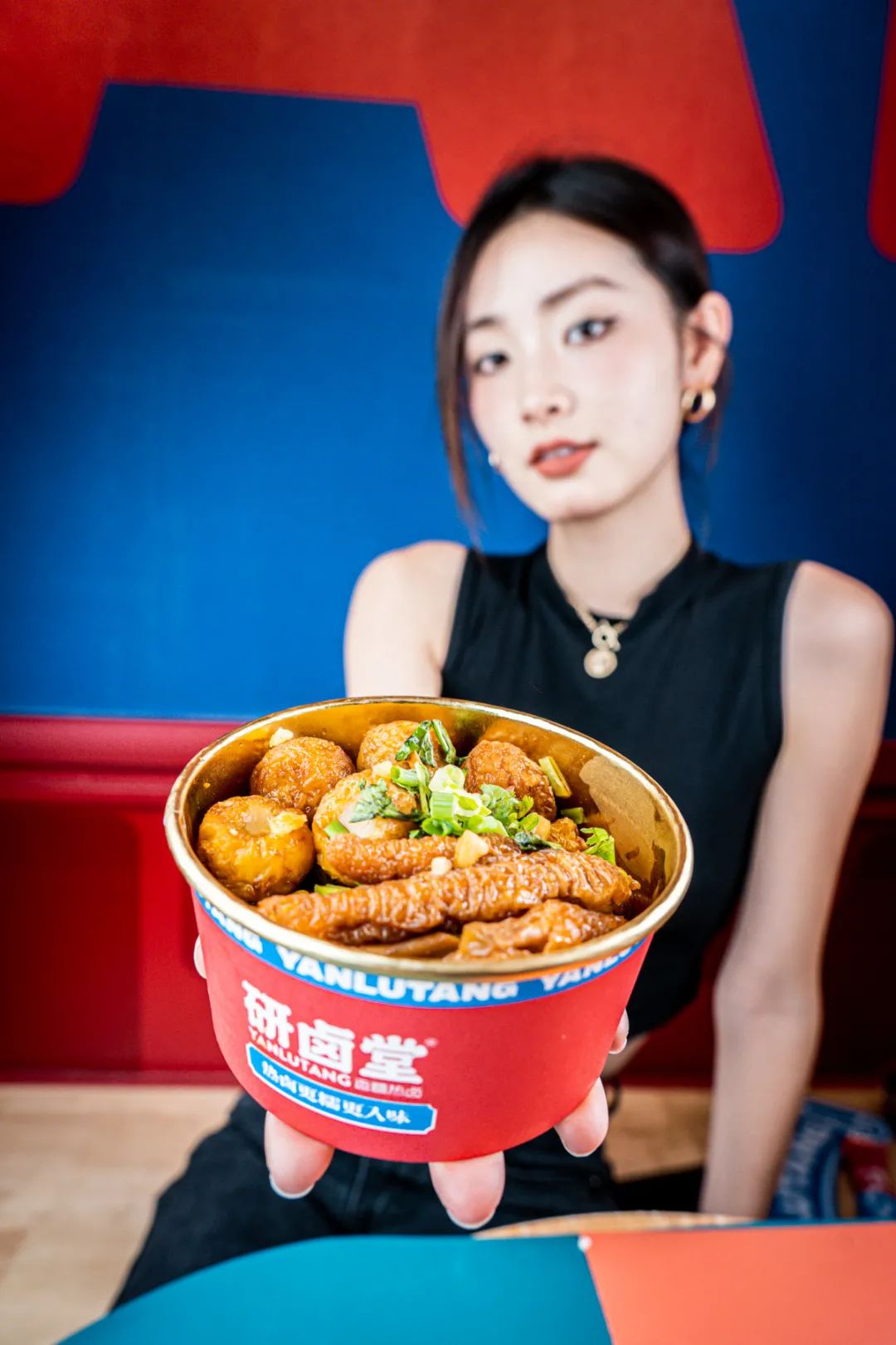 「卤林少堂主」2岁生日“虎”出新招，新品5元吃