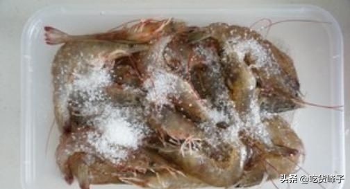 冷冻虾解冻后和鲜虾的区别,鲜虾直接放冰箱冻起来