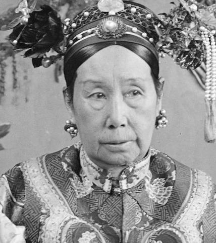 慈禧最喜欢的珍珠是哪个国家 (慈禧太后最喜欢的珍珠)