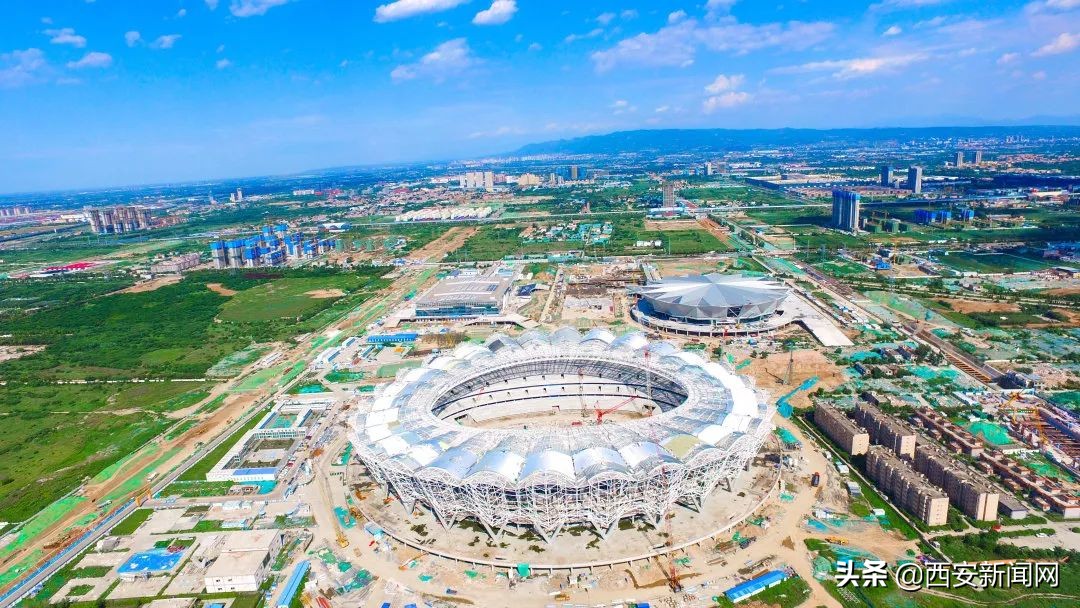 西安石榴花奥体中心,西安奥体中心长安花绽放