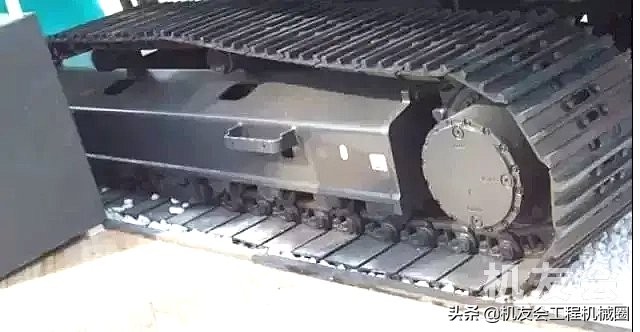 挖机脱链最快方法,挖机脱链新手怎么处理