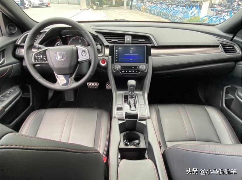 入手两厢思域，上得厅堂下得厨房的好车，我这价格算便宜吗？