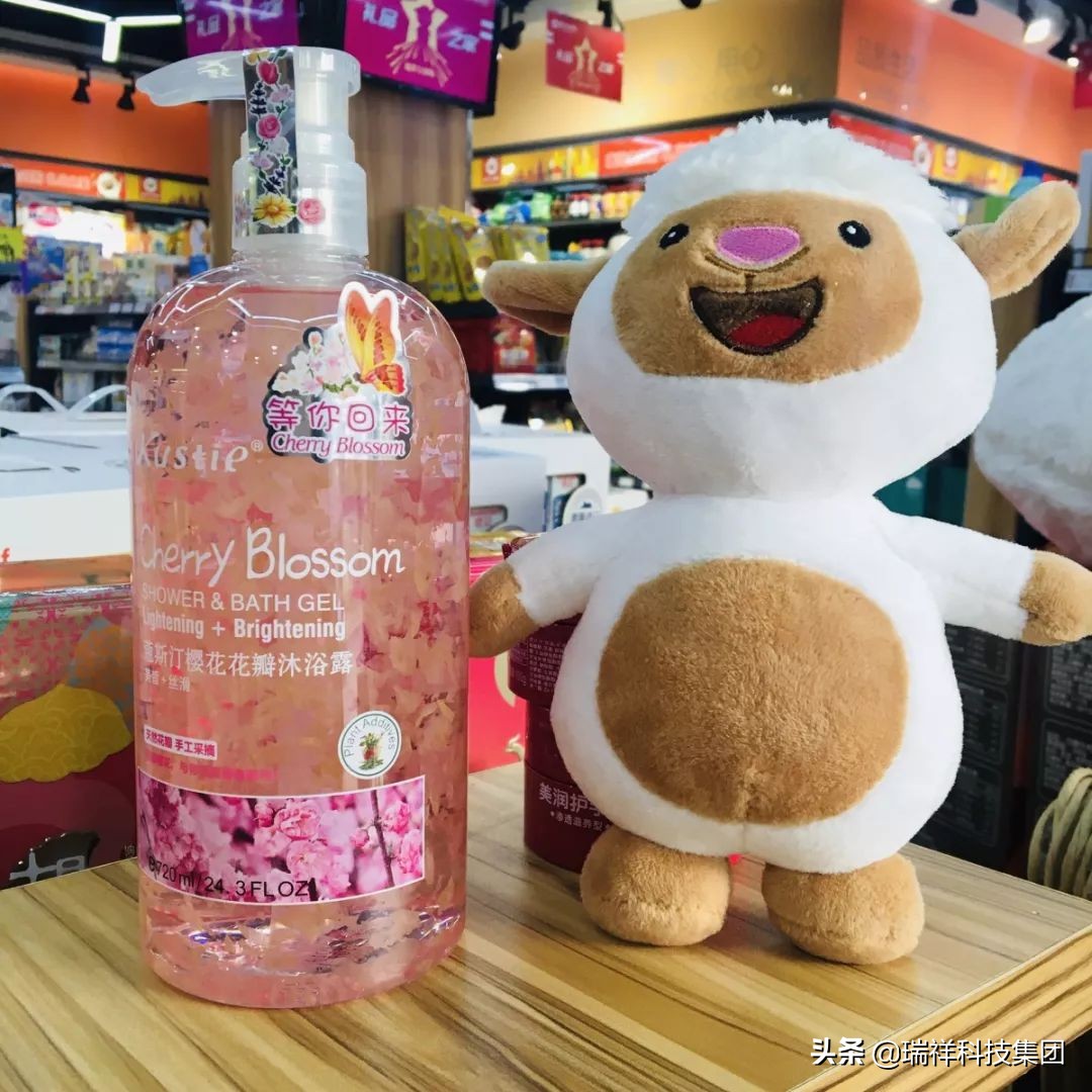 夏天洗澡搓出来的泥是脏东西吗,冬天洗澡搓灰好还是不搓灰好