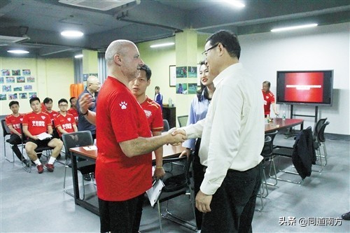 李毓毅评价中国足球,李毓毅谈中国足协