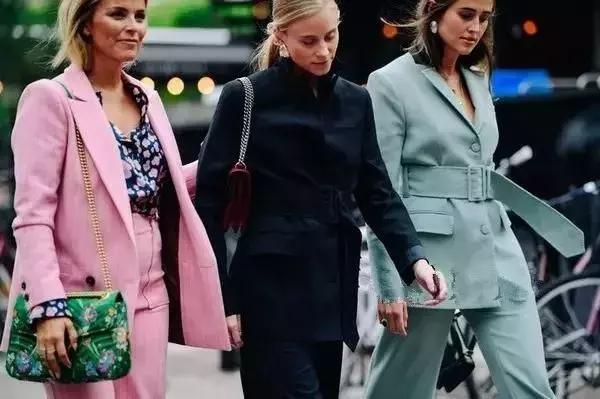 肖战李圣经同屏,李圣经肖战