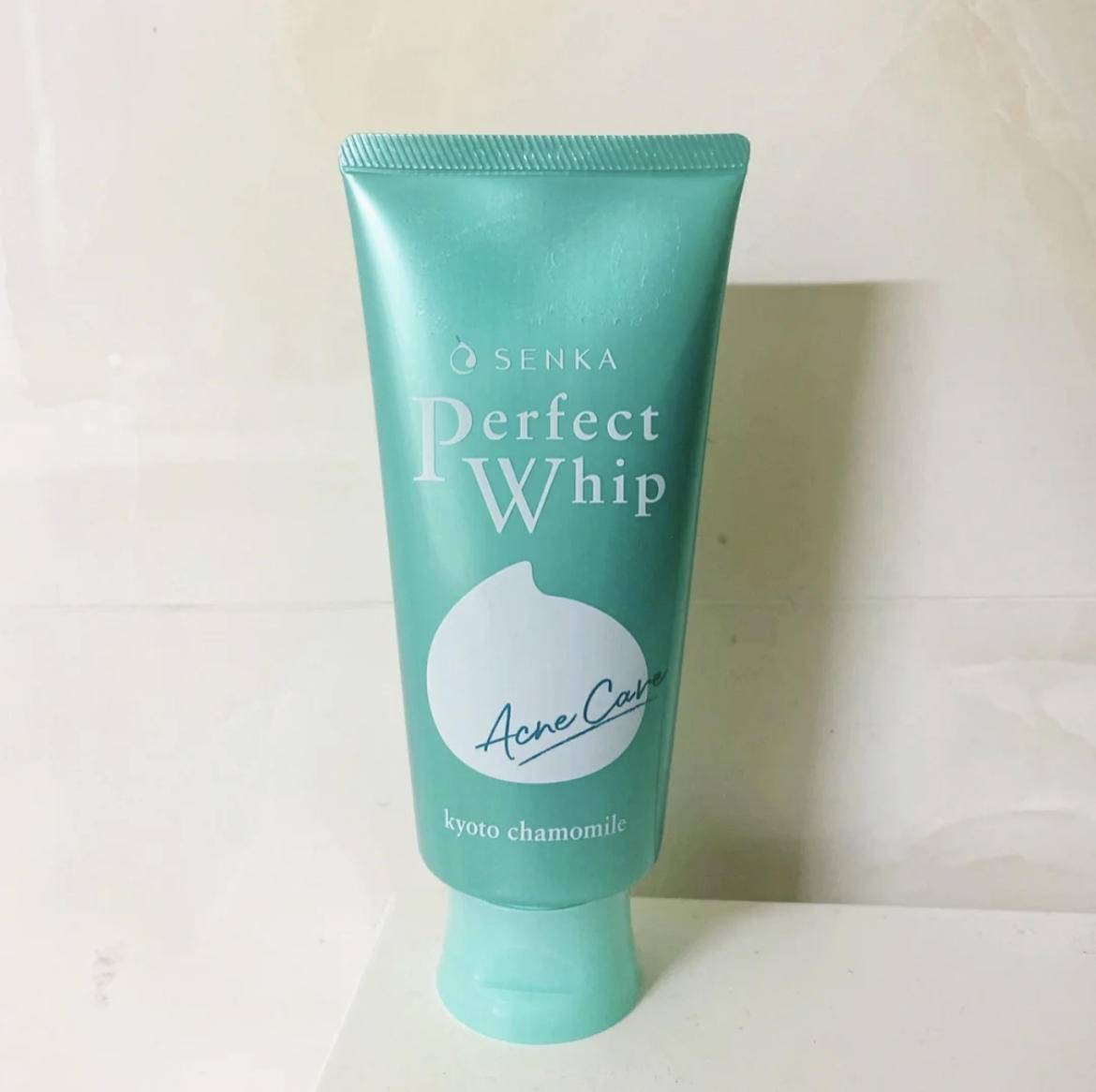 痘痘好多了脸一直红,痘痘反复没完没了