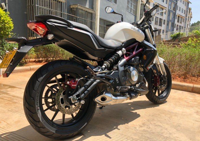 黄龙双缸300声浪,黄龙300四缸声浪