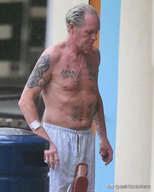 破产酒鬼的球鞋拍卖值6万，加图索的恩人名字成为香港路名