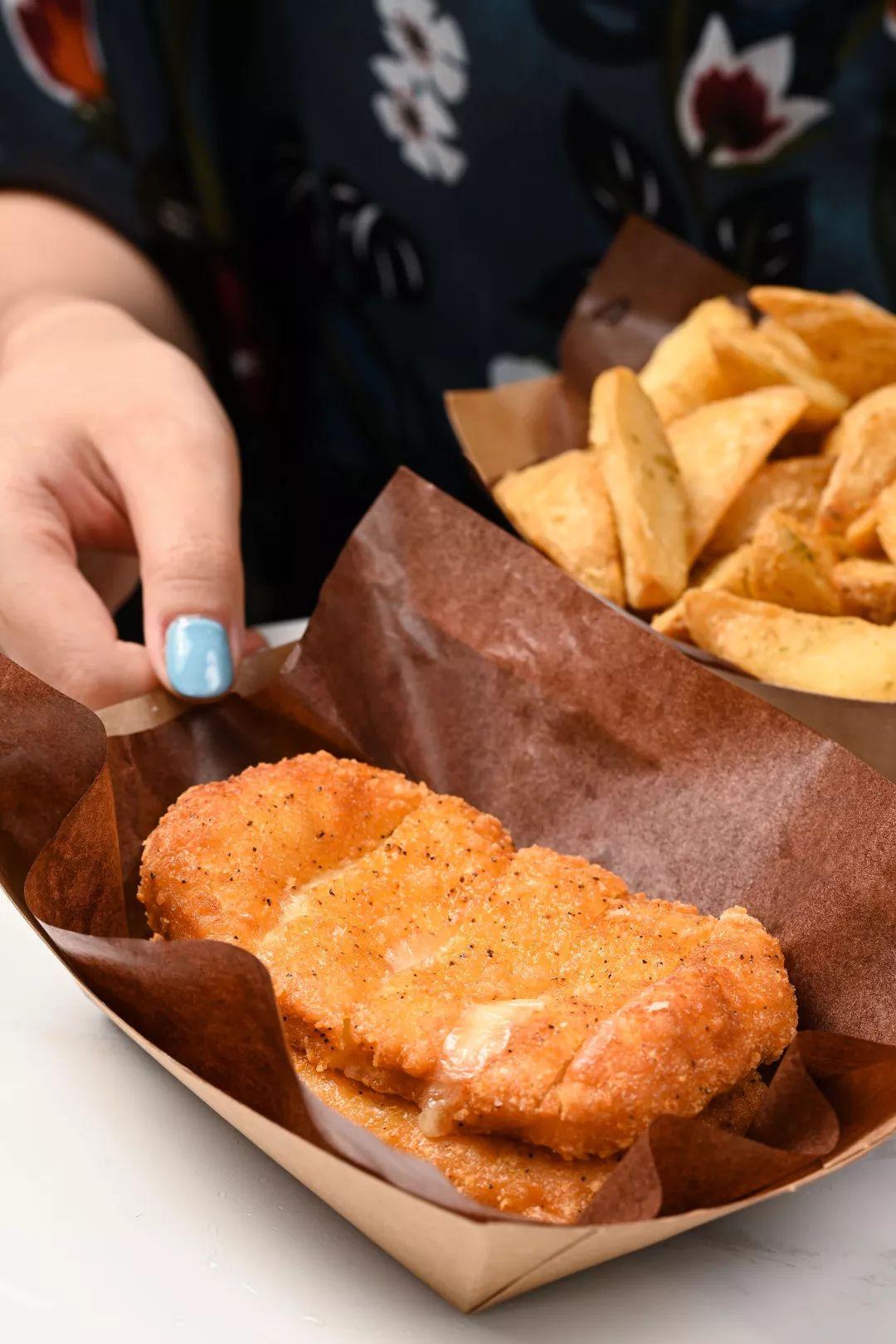 东莞网红奶茶店樟木头,东莞网红路牌奶茶