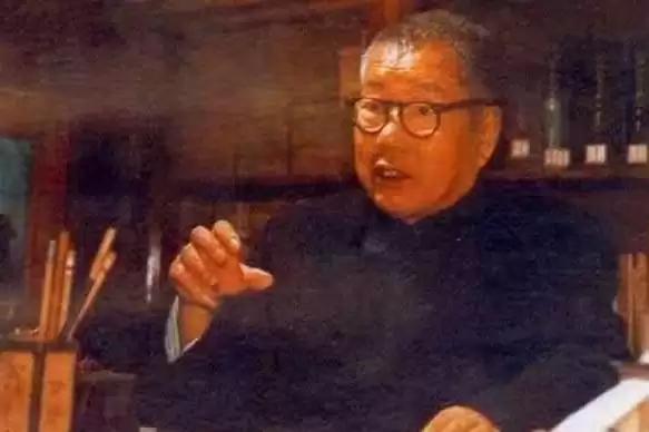 岳美中自学成名家,曾给周恩来看病,总理考虑他身体,不留他吃饭