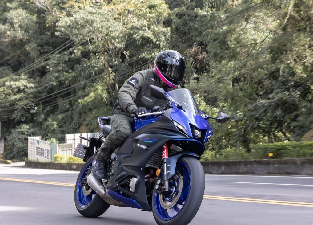 雅马哈r7马力机测试,雅马哈r7座高测试