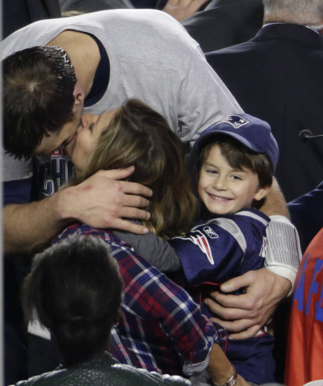 一双逆天长腿迷倒小李子,走1米花45万美金的名模,究竟啥来头