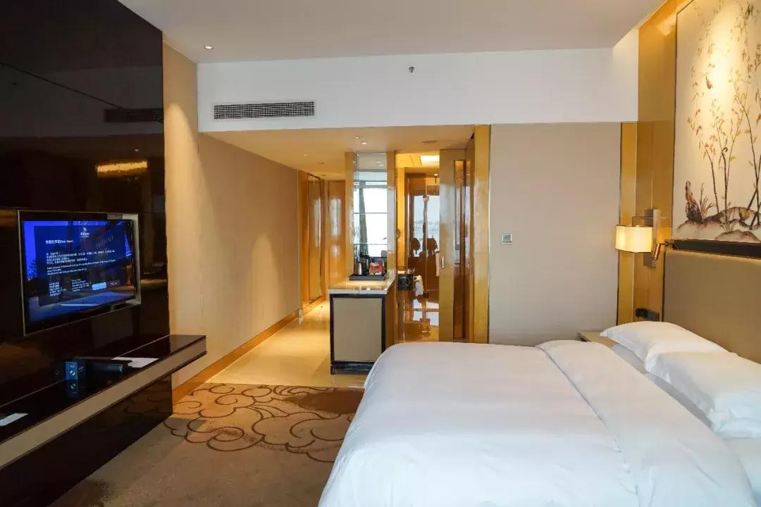 「思远说酒店」汉*江阳**滩繁华地——世茂希尔顿